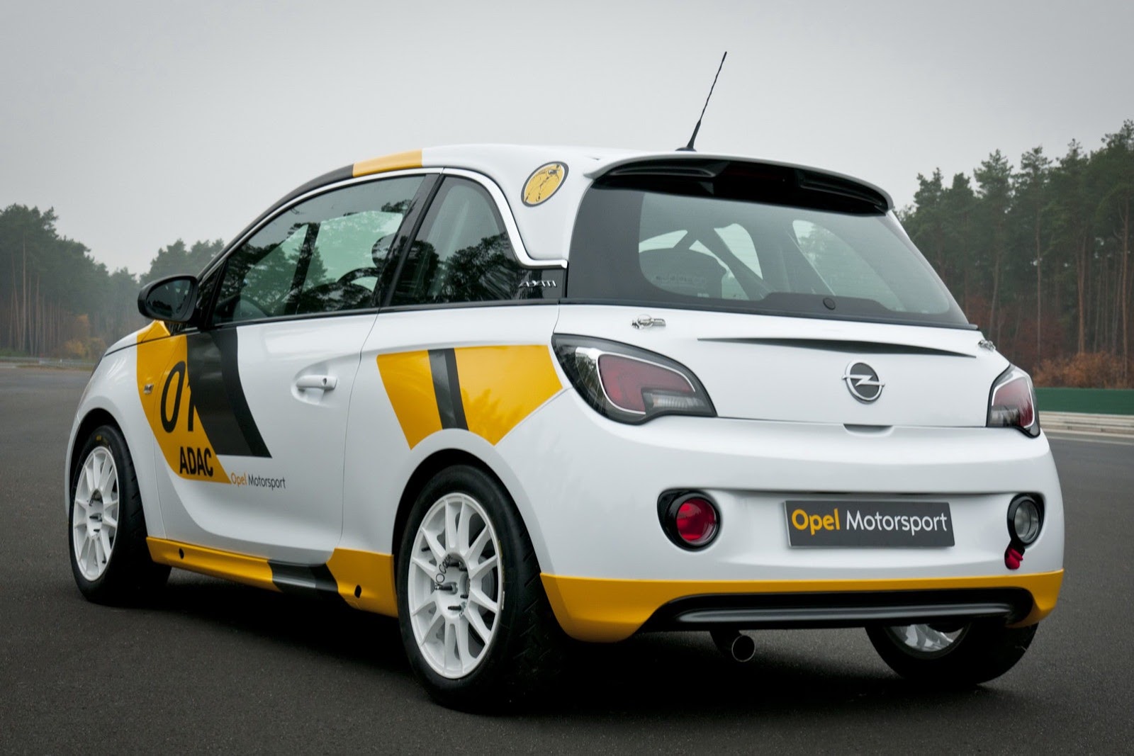 2013-Opel-Motorsports-3.jpg