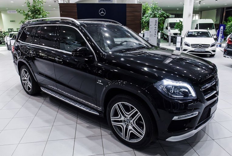 57 - mercedes gl 63 amg 
