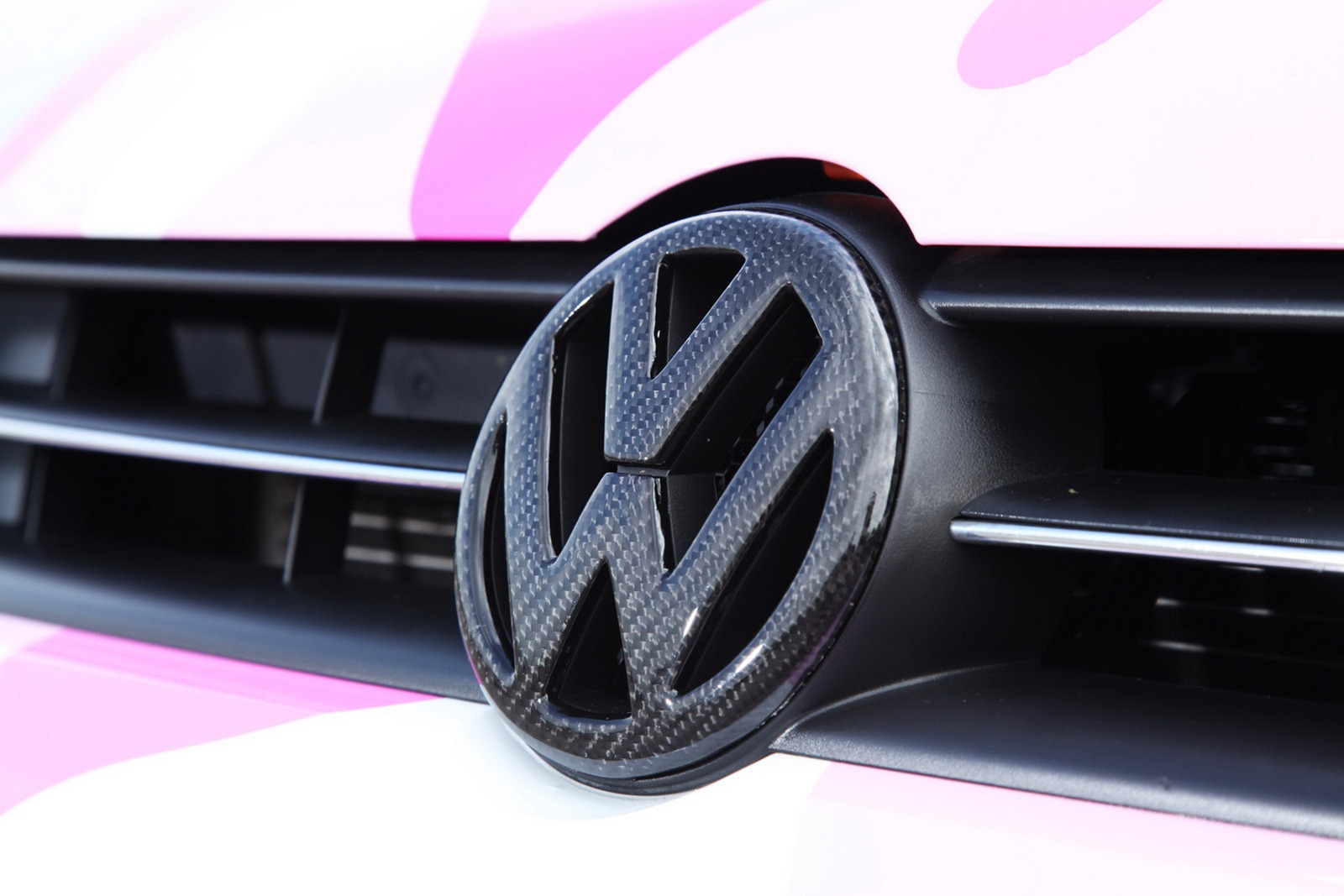 Оклейка автомобилей Volkswagen 🚘 в Москве винил-плёнками