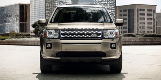 Выгода 300 000 рублей при покупке Freelander 2.
