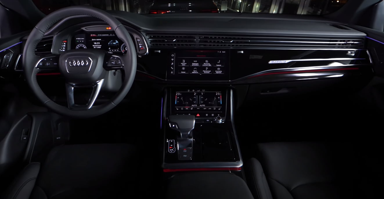interior-audi-q8