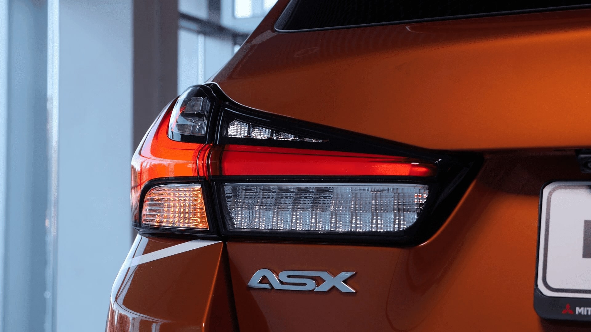 Задняя часть Mitsubishi ASX