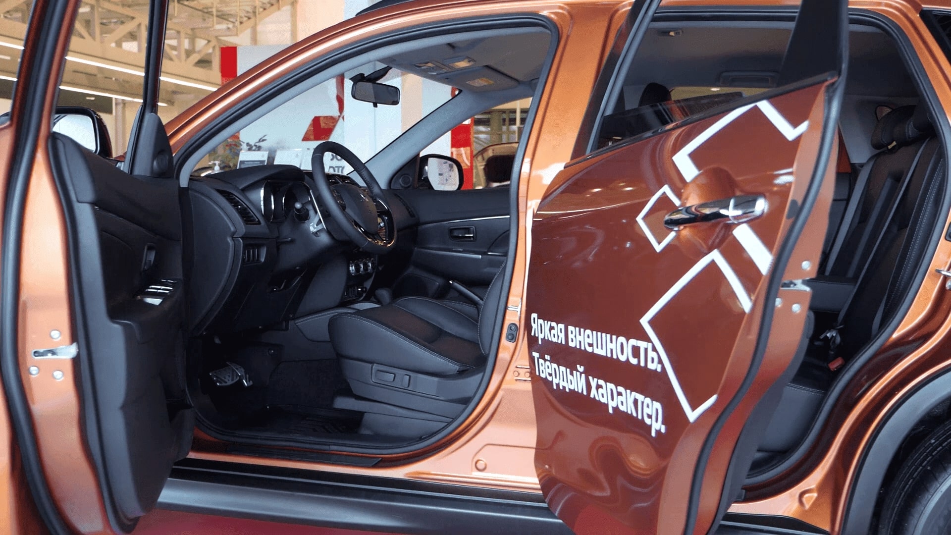 Двери у Mitsubishi ASX