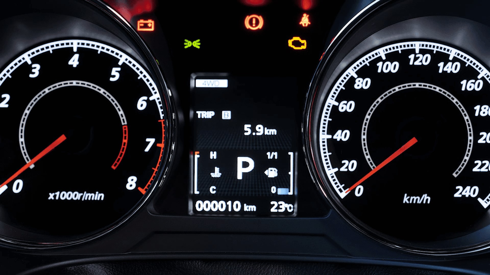 приборная панель Mitsubishi ASX