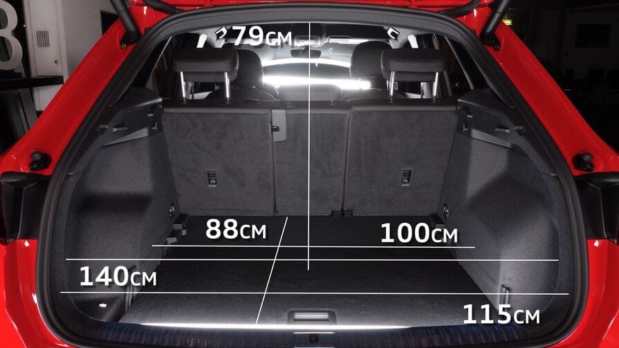 Габариты багажника Audi Q3