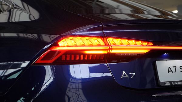 Задние фары Audi A7