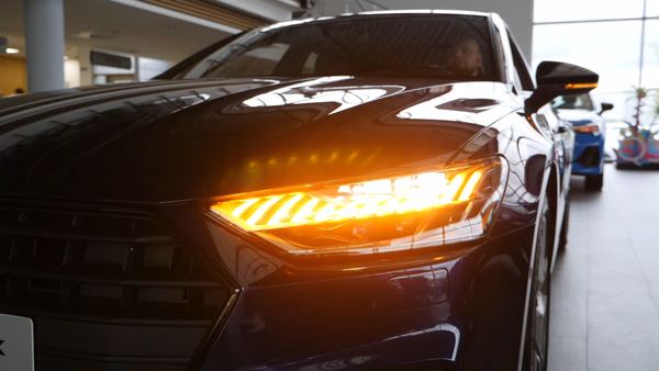 Передние фары Audi A7