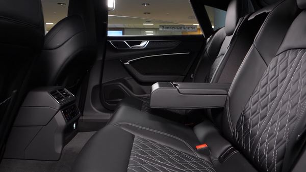 Задние сидения Audi A7