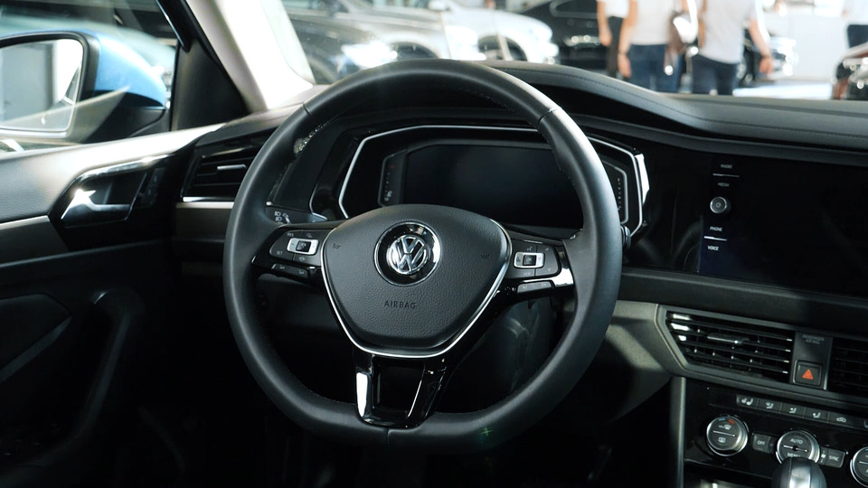 Водительское место Volkswagen Jetta