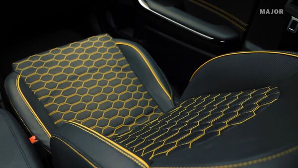 Передние сидения KIA XCeed