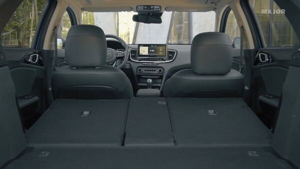 Складывающиеся сидения KIA XCeed
