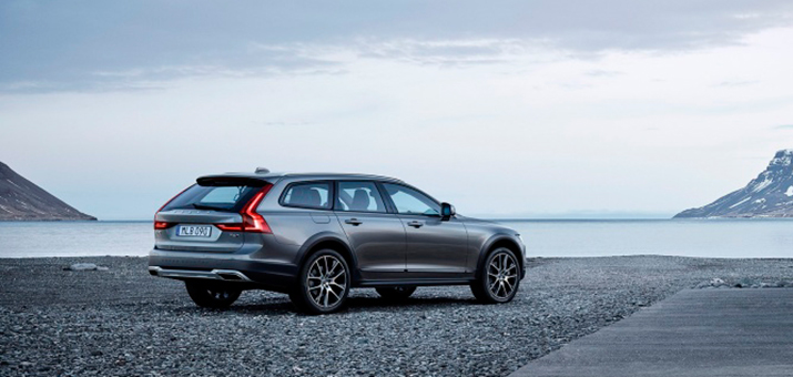 сенсорный дисплей Volvo V90 Cross Country
