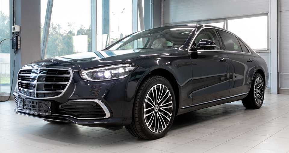 Mercedes-Benz S 350 d Premium 2.9TD/249 9AT 4D 4WD