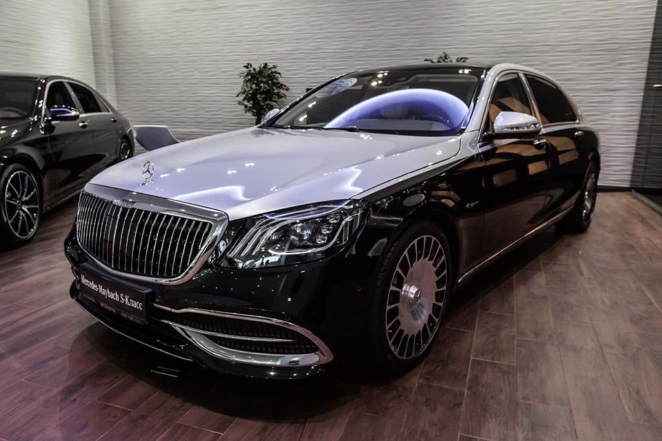 Сколько майбах новый. Мерседес s 223 Maybach. Mercedes Maybach 2022. Мерседес Майбах 2022. Мерседес Майбах s680.