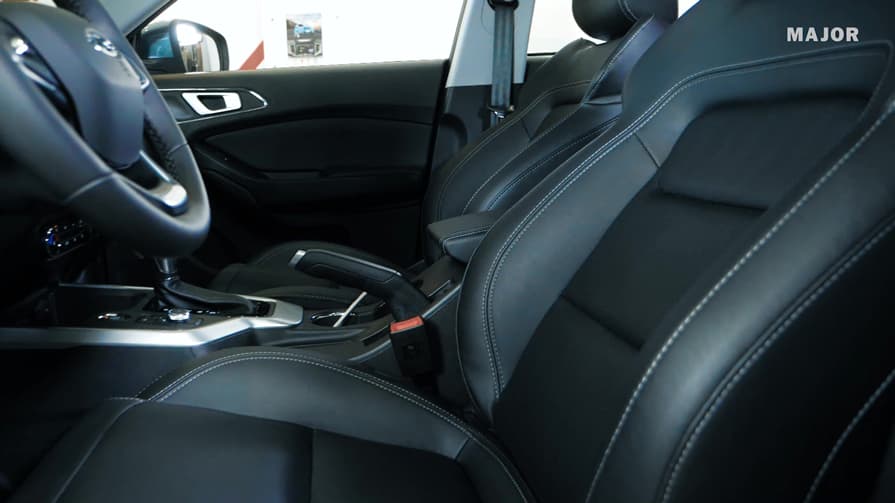 Передний ряд Chery Tiggo 4