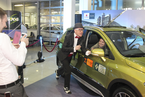 Презентация нового автомобиля Suzuki SX4 в Major City, 15 декабря 2013 года