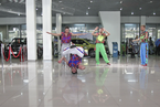 Презентация нового автомобиля Suzuki SX4 в Major City, 15 декабря 2013 года