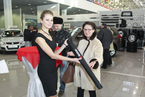 Презентация нового автомобиля Suzuki SX4 в Major City, 15 декабря 2013 года